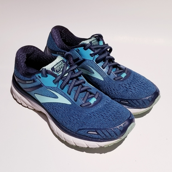 brooks shoes gts 18